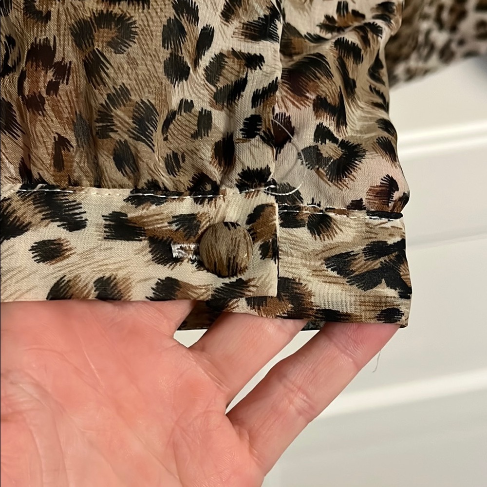 Leopard Print Blouse - Picture 4 of 5